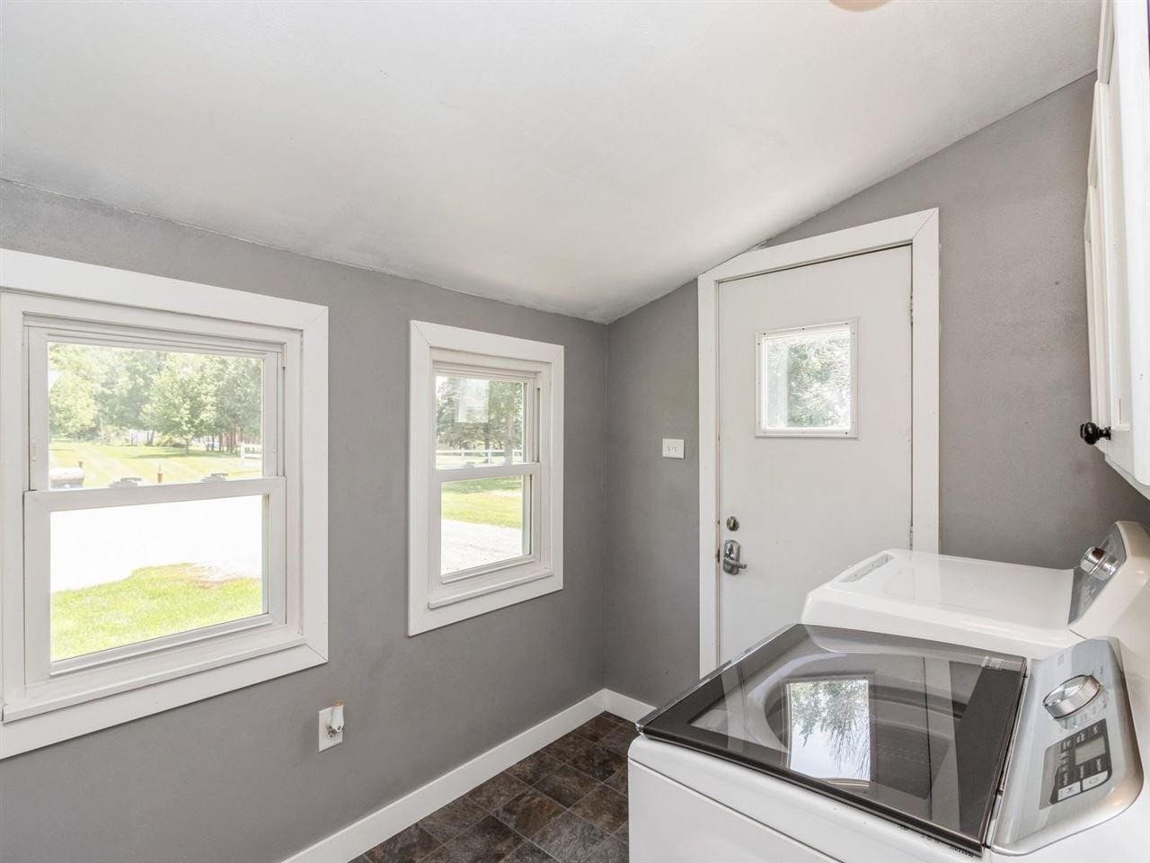 5965 Troy Mills Road Coggon, IA 52218 - Photo 18 of 27 Gallery Image 18