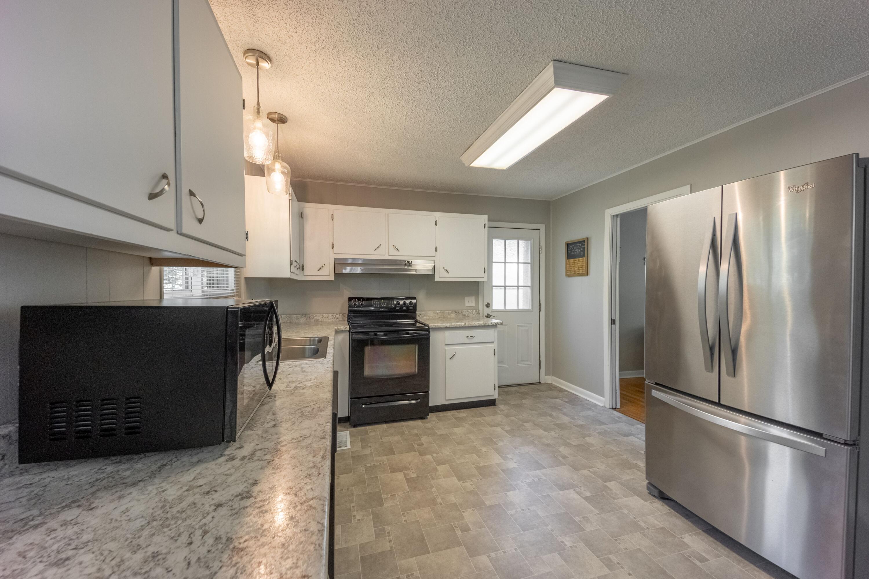 1031 North Sanctuary Road Chattanooga, TN 37421 - Photo 5 of 15 Kitchen