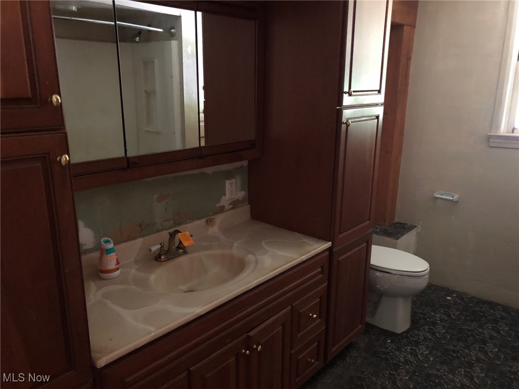 23550 Sandy Creek Road Minerva, OH 44657 - Photo 6 of 14 Full bathroom on the first floor