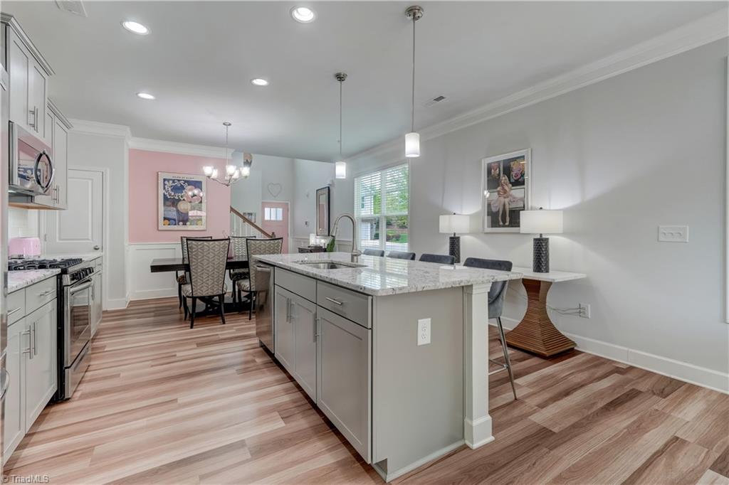 701 Riley Lane Greensboro, NC 27455 - Photo 11 of 32 Gallery Image 11