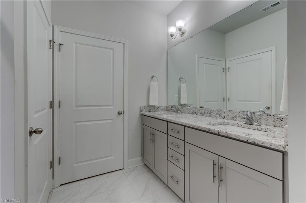 701 Riley Lane Greensboro, NC 27455 - Photo 16 of 32 Gallery Image 16