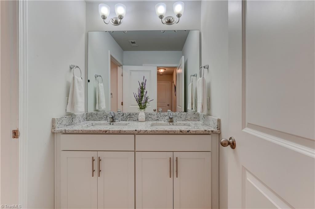 701 Riley Lane Greensboro, NC 27455 - Photo 23 of 32 Gallery Image 23