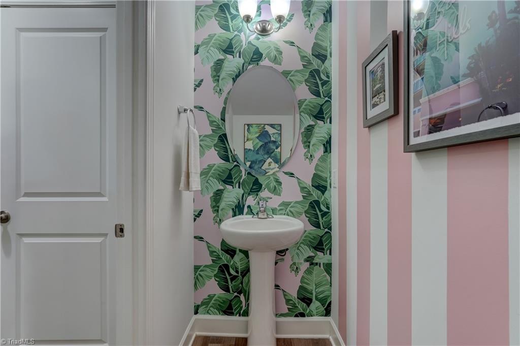 701 Riley Lane Greensboro, NC 27455 - Photo 27 of 32 Gallery Image 27