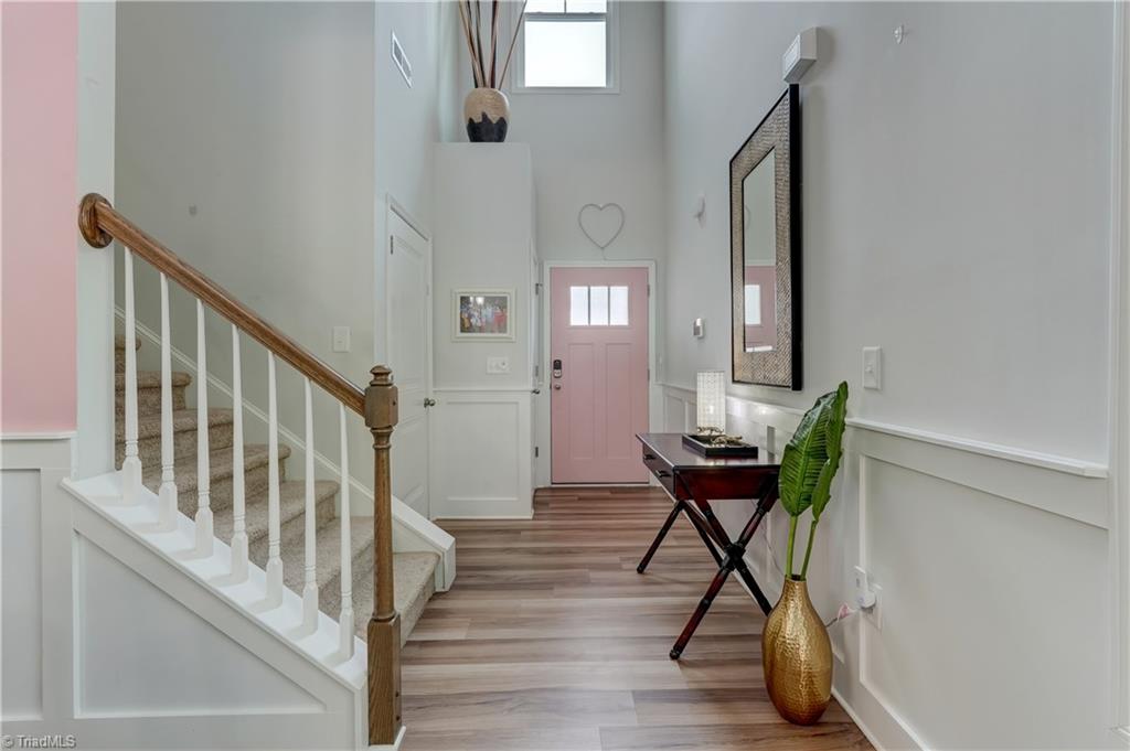 701 Riley Lane Greensboro, NC 27455 - Photo 4 of 32 Gallery Image 4