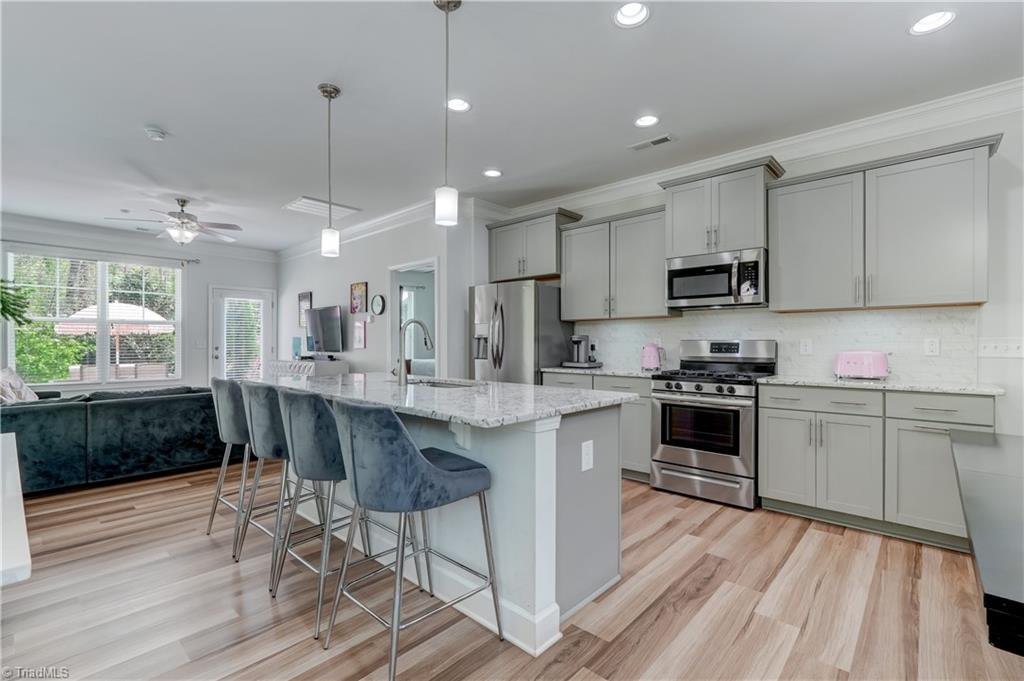 701 Riley Lane Greensboro, NC 27455 - Photo 5 of 32 Gallery Image 5