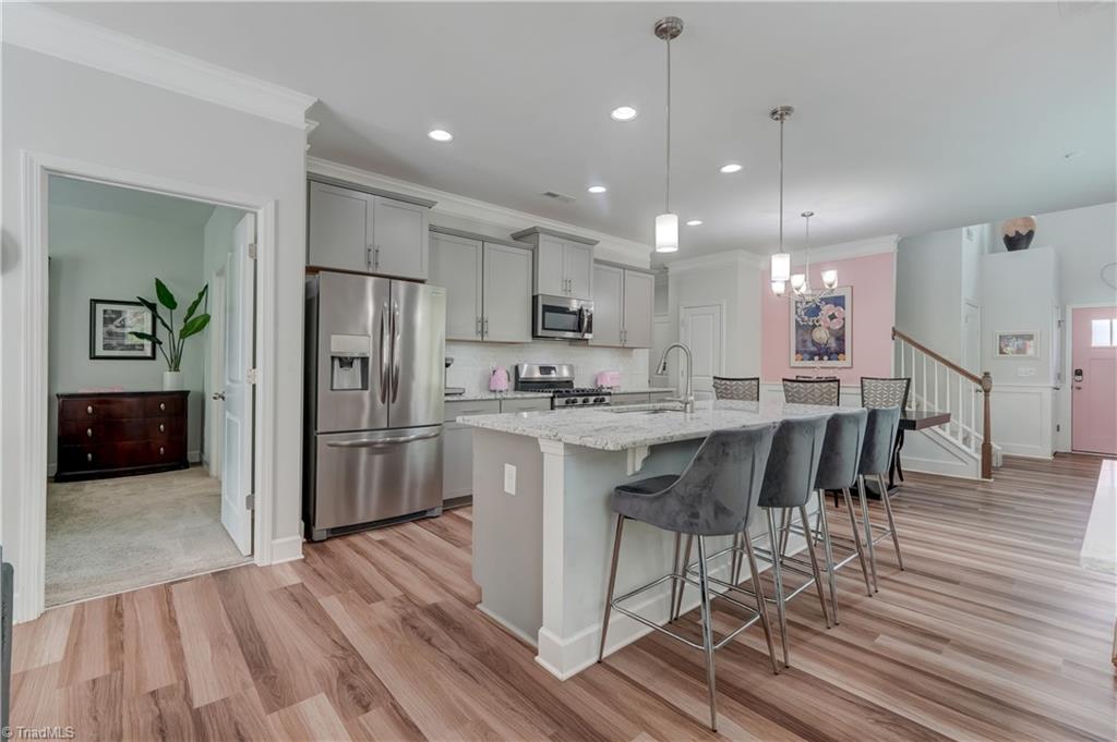 701 Riley Lane Greensboro, NC 27455 - Photo 9 of 32 Gallery Image 9