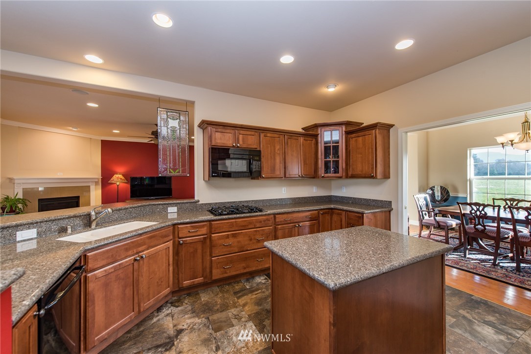265 Gaskell Farm Road Sequim, WA 98382 - Photo 4 of 25