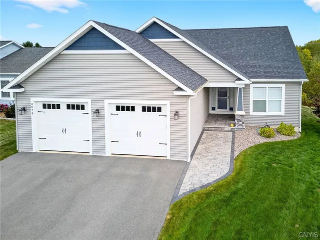 $449,900 | 3879 Hallston Drive, Clay, NY 13090