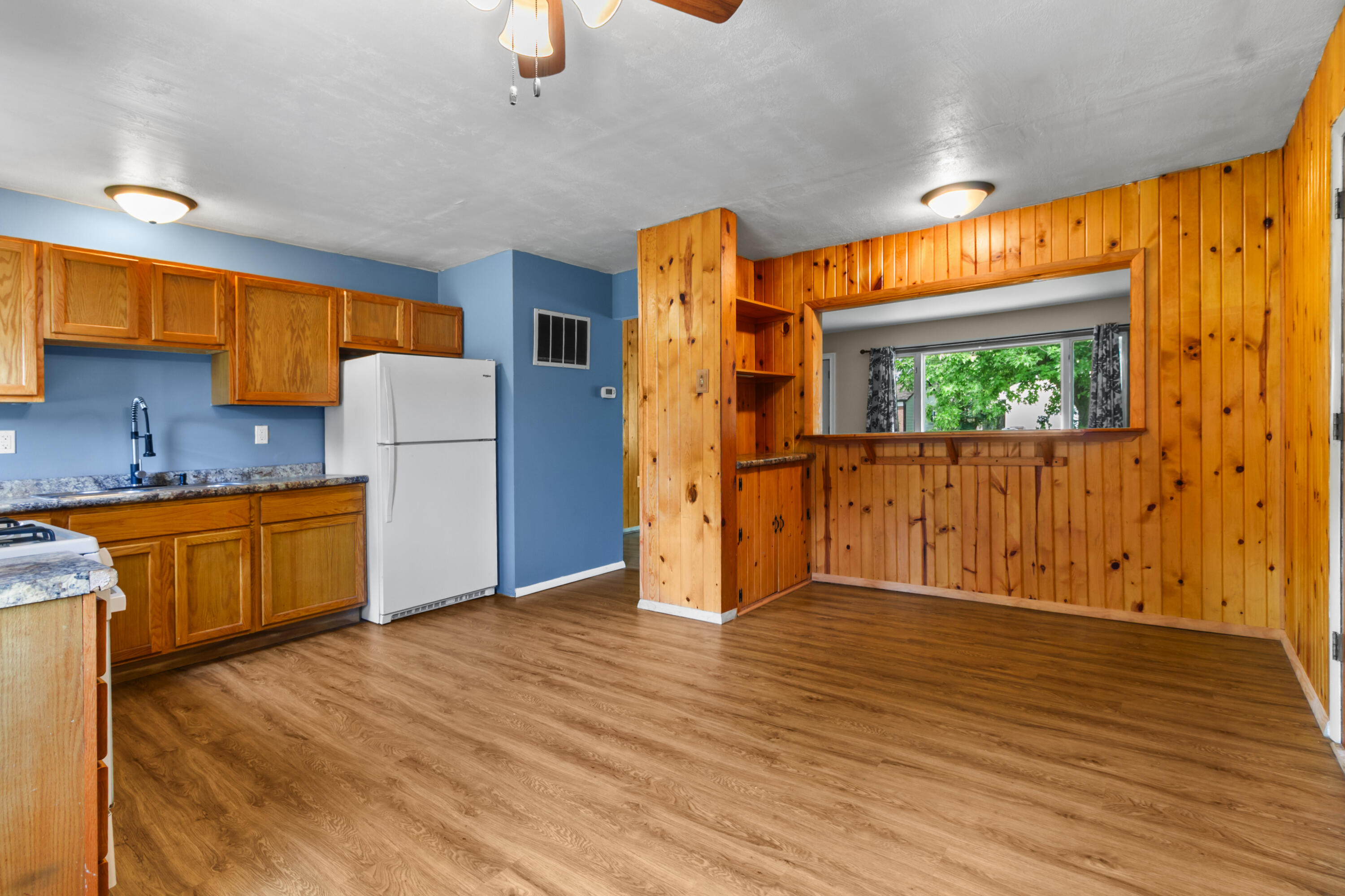 733 Fox River Road Valparaiso, IN 46385 - Photo 5 of 16 3000x2000