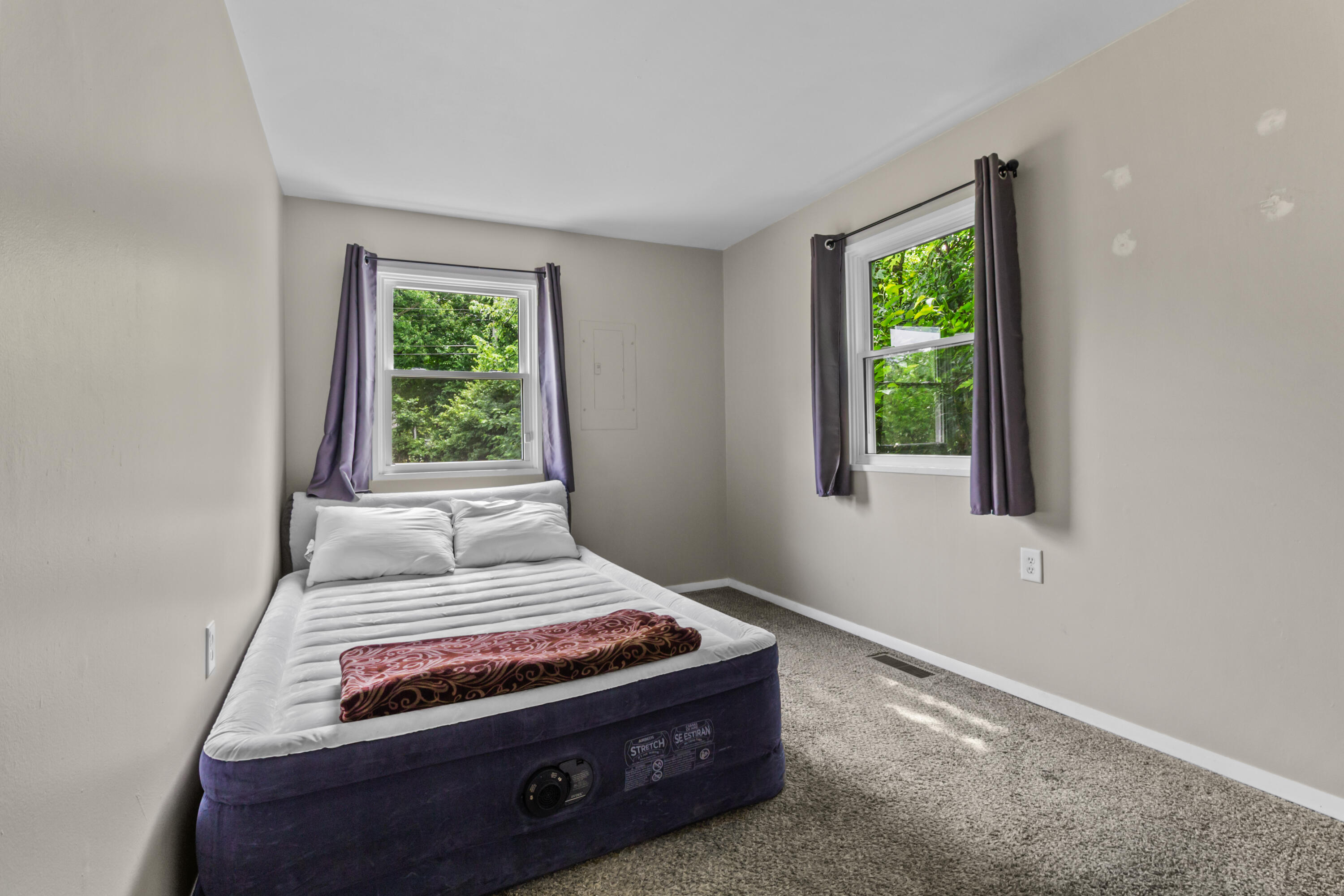 733 Fox River Road Valparaiso, IN 46385 - Photo 8 of 16 3000x2000