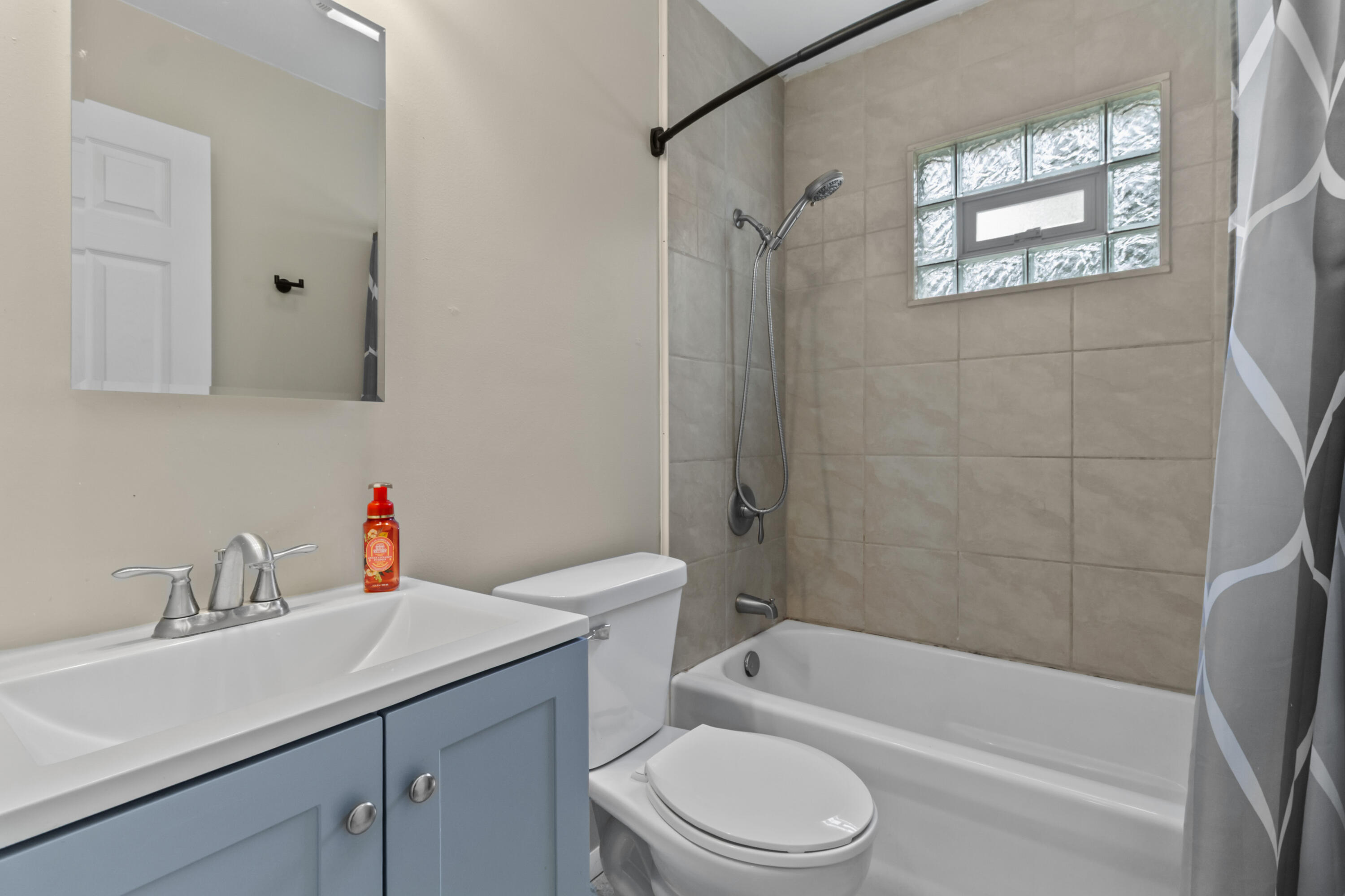 733 Fox River Road Valparaiso, IN 46385 - Photo 10 of 16 3000x2000