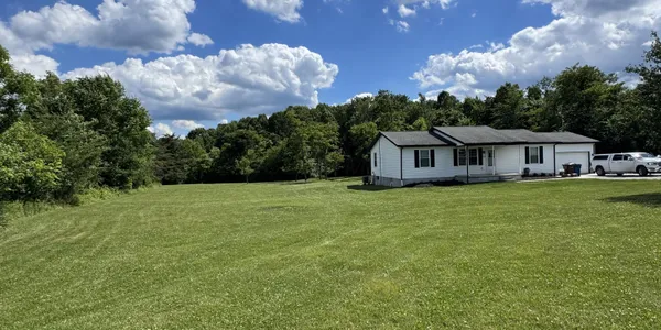 $419,900 | 18750 Griffith Road, Logan, OH 43138