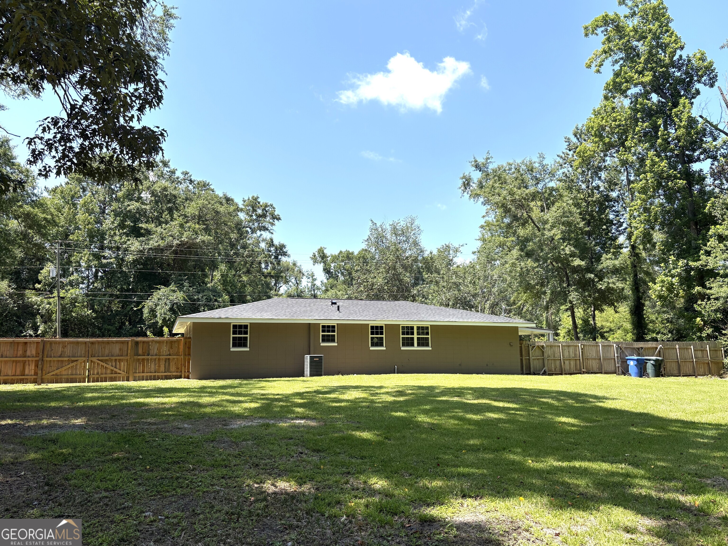 228 Hobbins Drive Dublin, GA 31021 - Photo 17 of 18