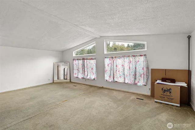 $95,000 | 8811 Overlook Cir Drive Northeast, Unit 71, Bremerton, WA 98311