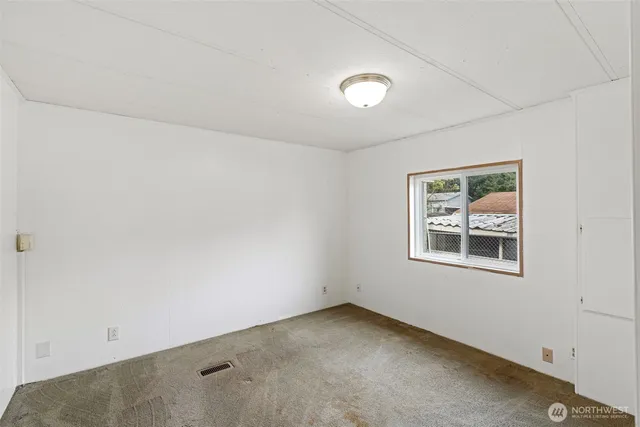 $95,000 | 8811 Overlook Cir Drive Northeast, Unit 71, Bremerton, WA 98311