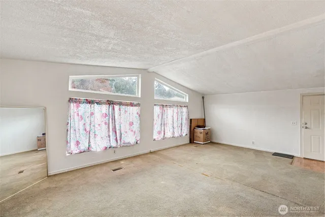 $95,000 | 8811 Overlook Cir Drive Northeast, Unit 71, Bremerton, WA 98311