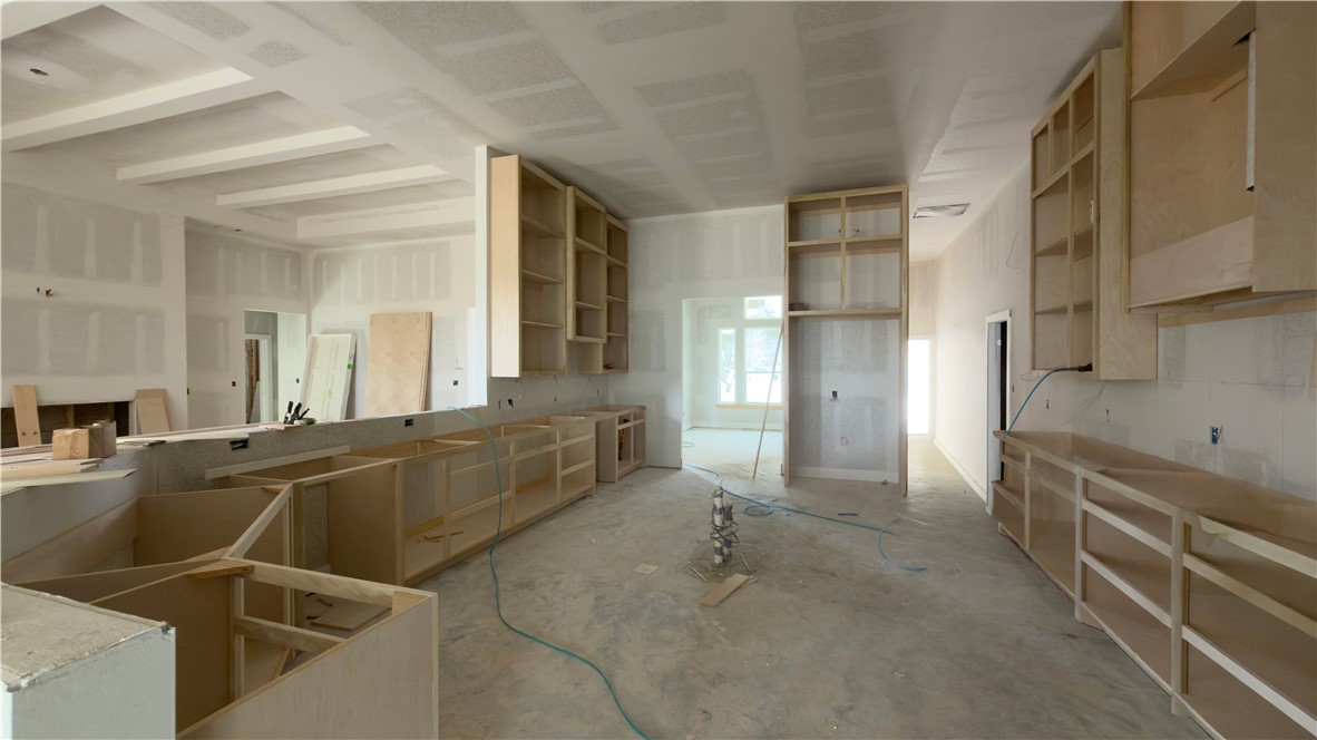 2602 Atlantic View Street Corpus Christi, TX 78415 - Photo 12 of 14 a bathroom with double vanity and a bathtub