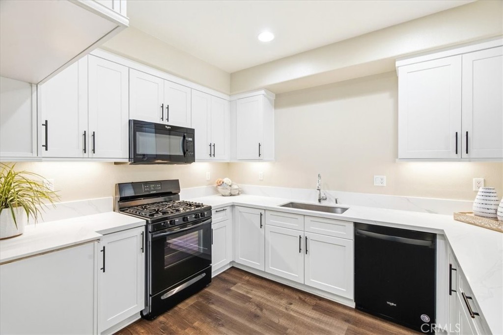 27 Whitworth Ladera Ranch, CA 92694 - Photo 12 of 33