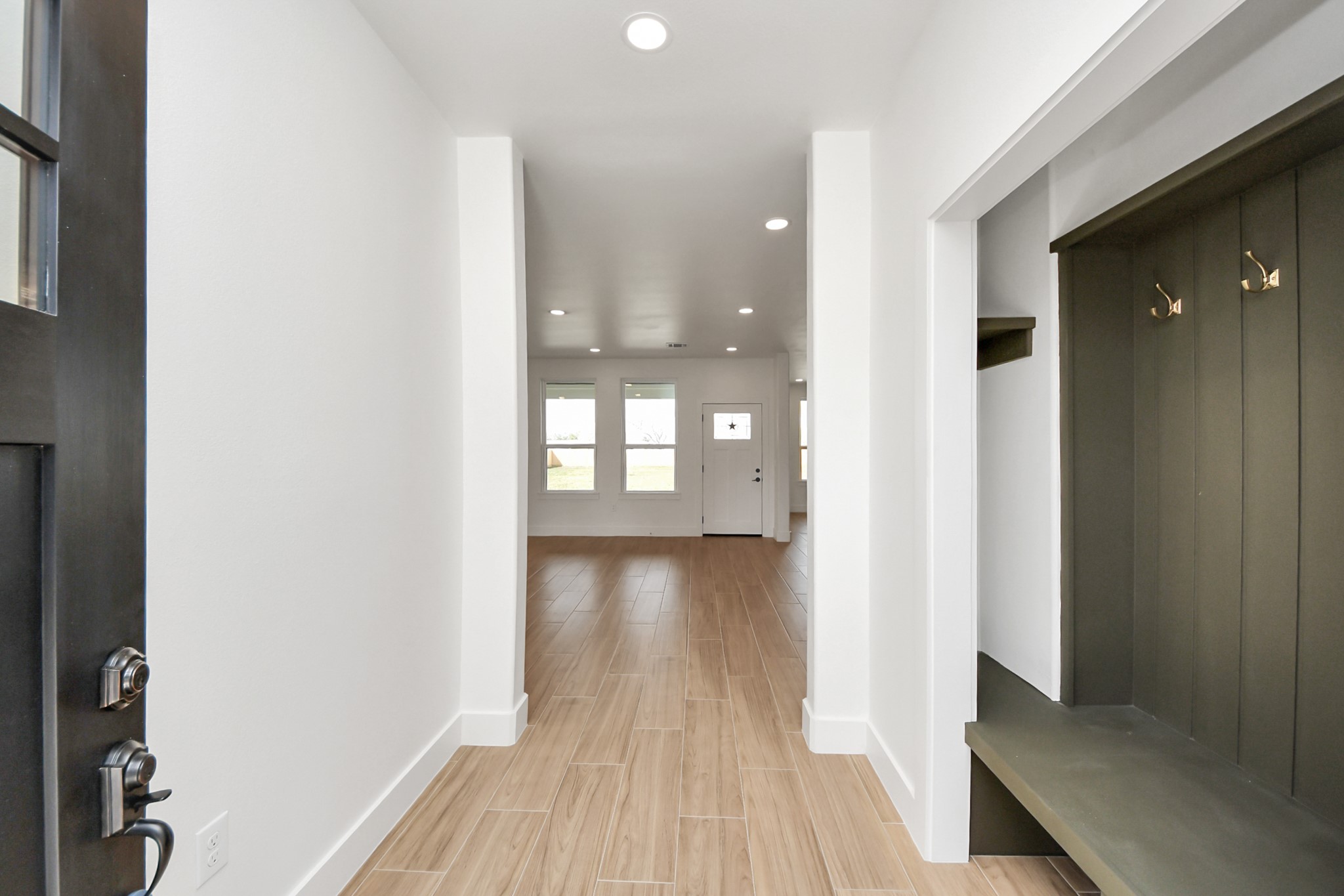 5811 County Road 675B Rosharon, TX 77583 - Photo 3 of 30 Entryway