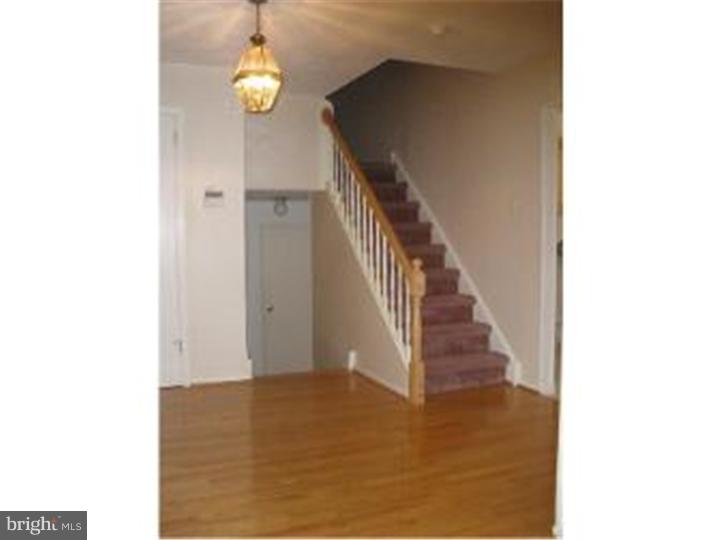 126 Tulip Road Holland, PA 18966 - Photo 2 of 15 Foyer