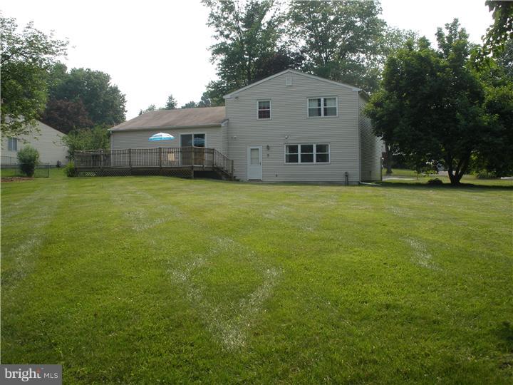 126 Tulip Road Holland, PA 18966 - Photo 14 of 15 Exterior Back