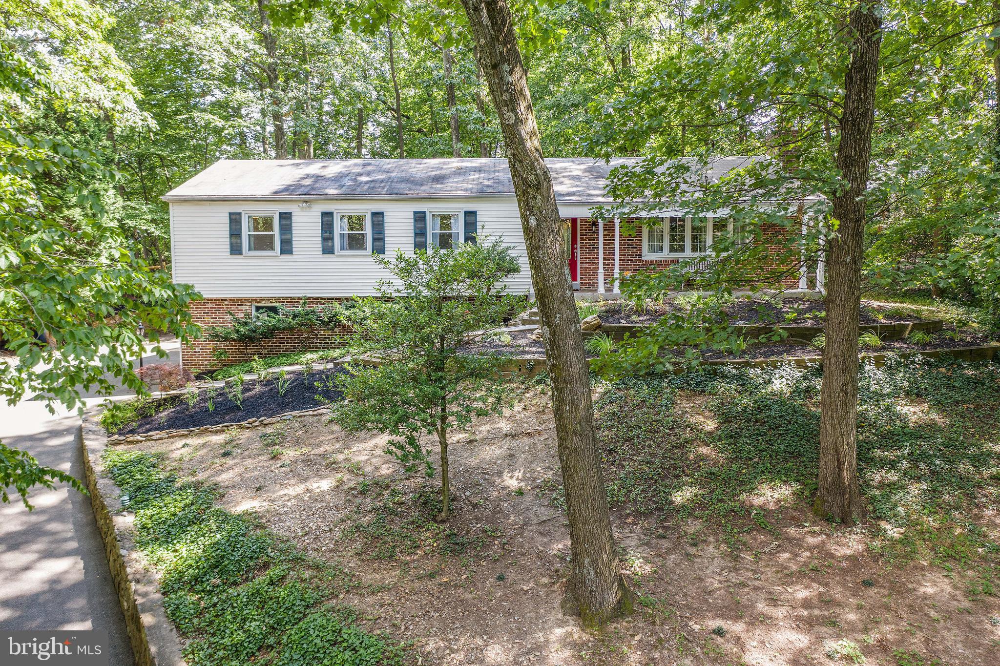 305 Danell Road Wayne, PA 19087 - Photo 1 of 40