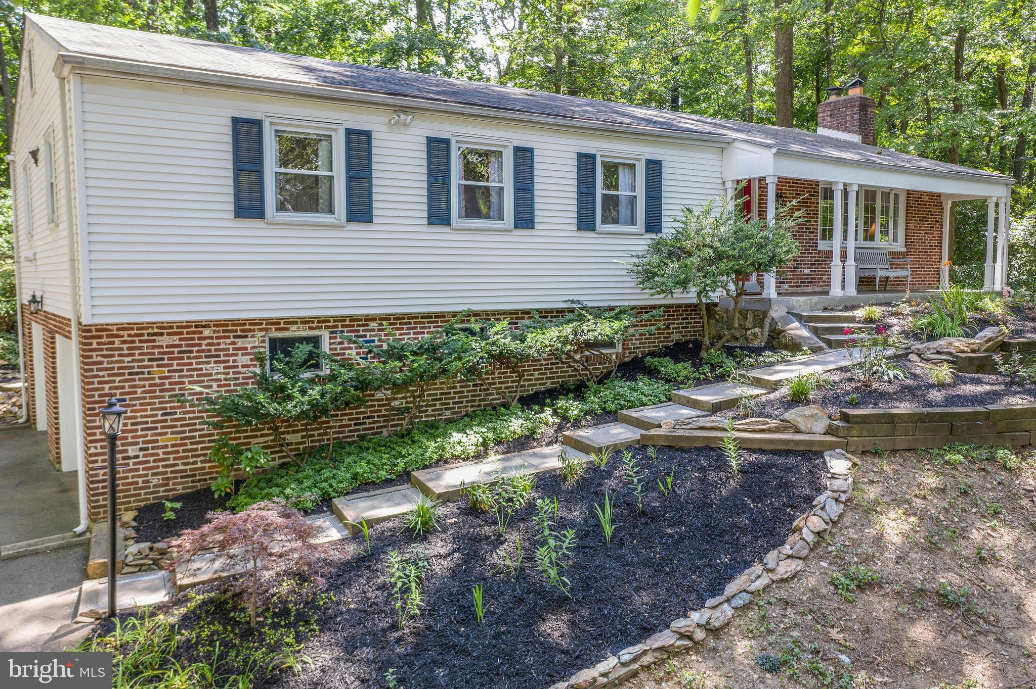 305 Danell Road Wayne, PA 19087 - Photo 2 of 40