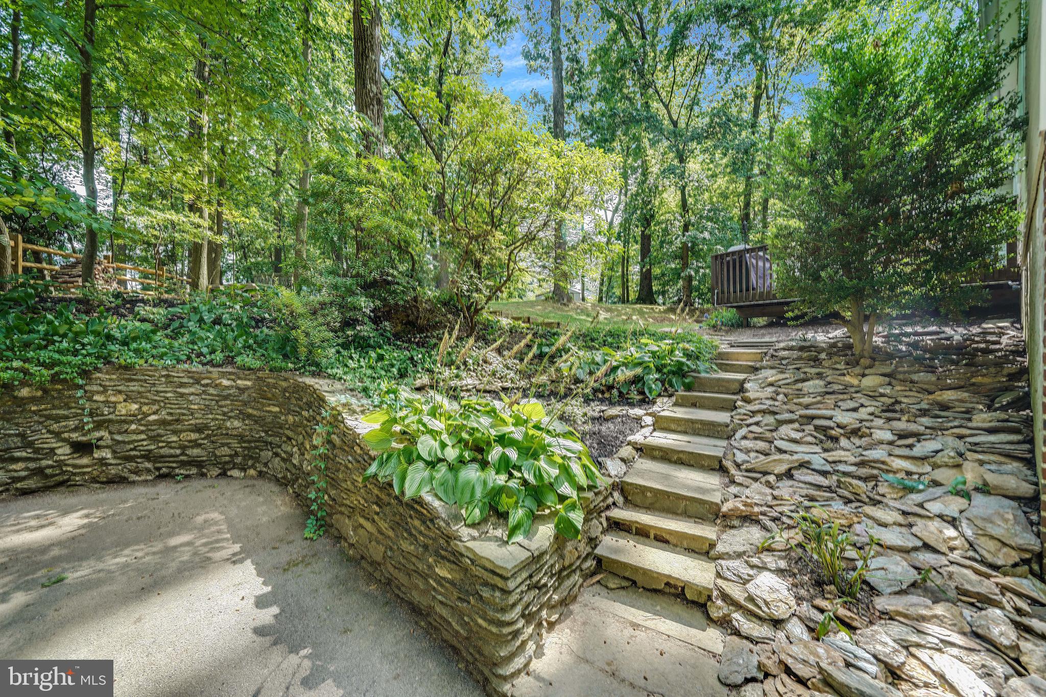 305 Danell Road Wayne, PA 19087 - Photo 11 of 40