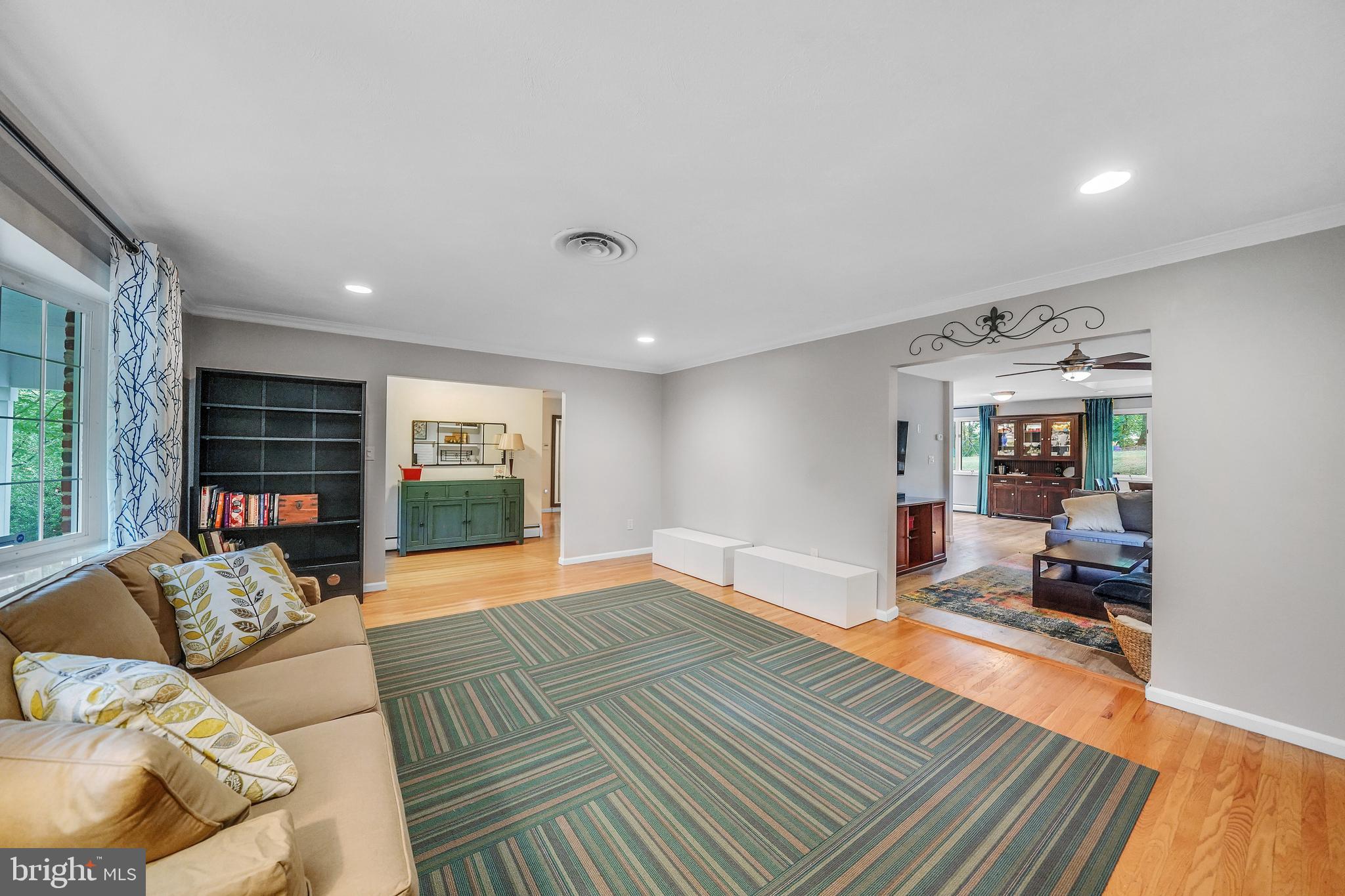 305 Danell Road Wayne, PA 19087 - Photo 19 of 40