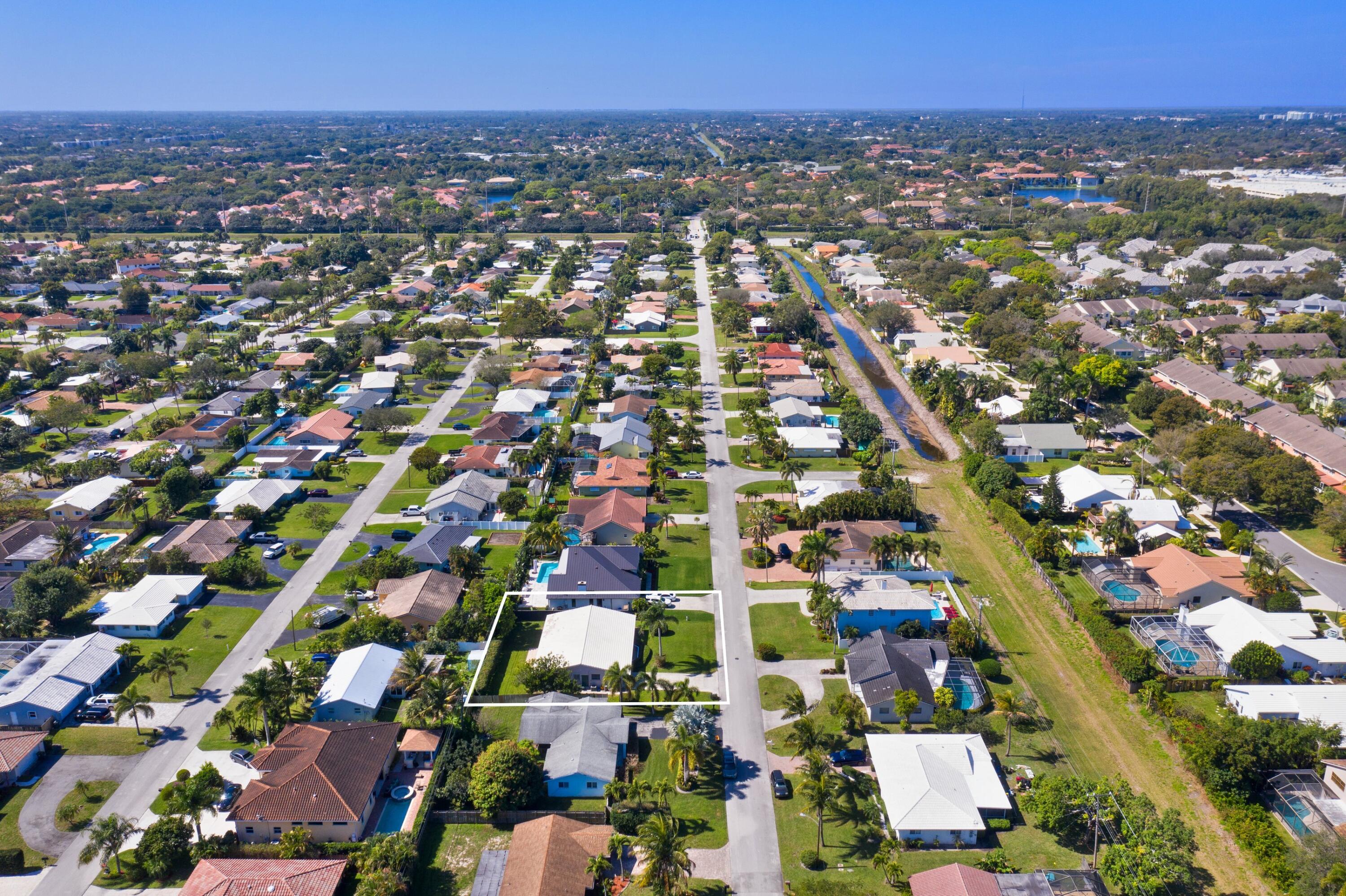 1970 North Conference Drive Boca Raton, FL 33486 - Photo 2 of 27 Aerial Neighborhood View