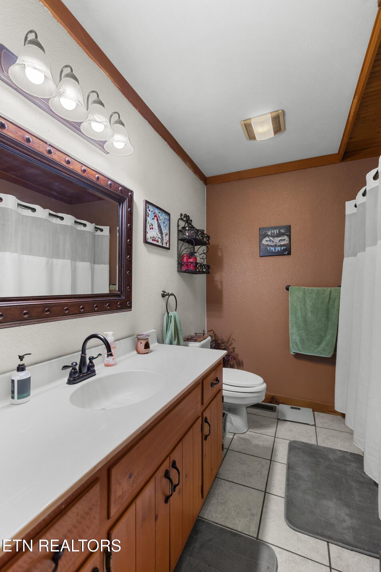 855 Chestnut Grove Circle Dandridge, TN 37725 - Photo 17 of 35 024-855ChestnutGroveCircle-Dandridge-TN-