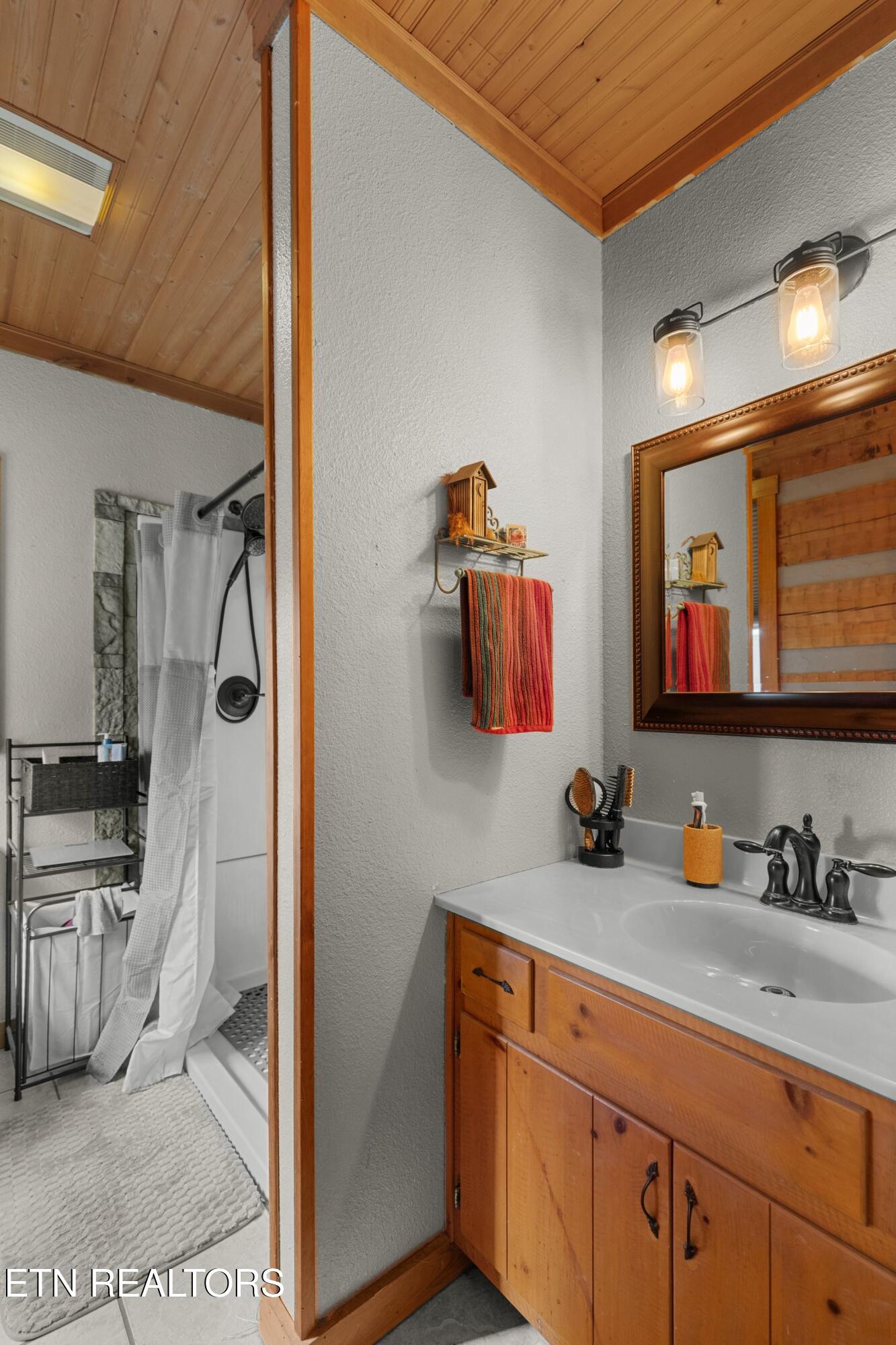 855 Chestnut Grove Circle Dandridge, TN 37725 - Photo 21 of 35 020-855ChestnutGroveCircle-Dandridge-TN-