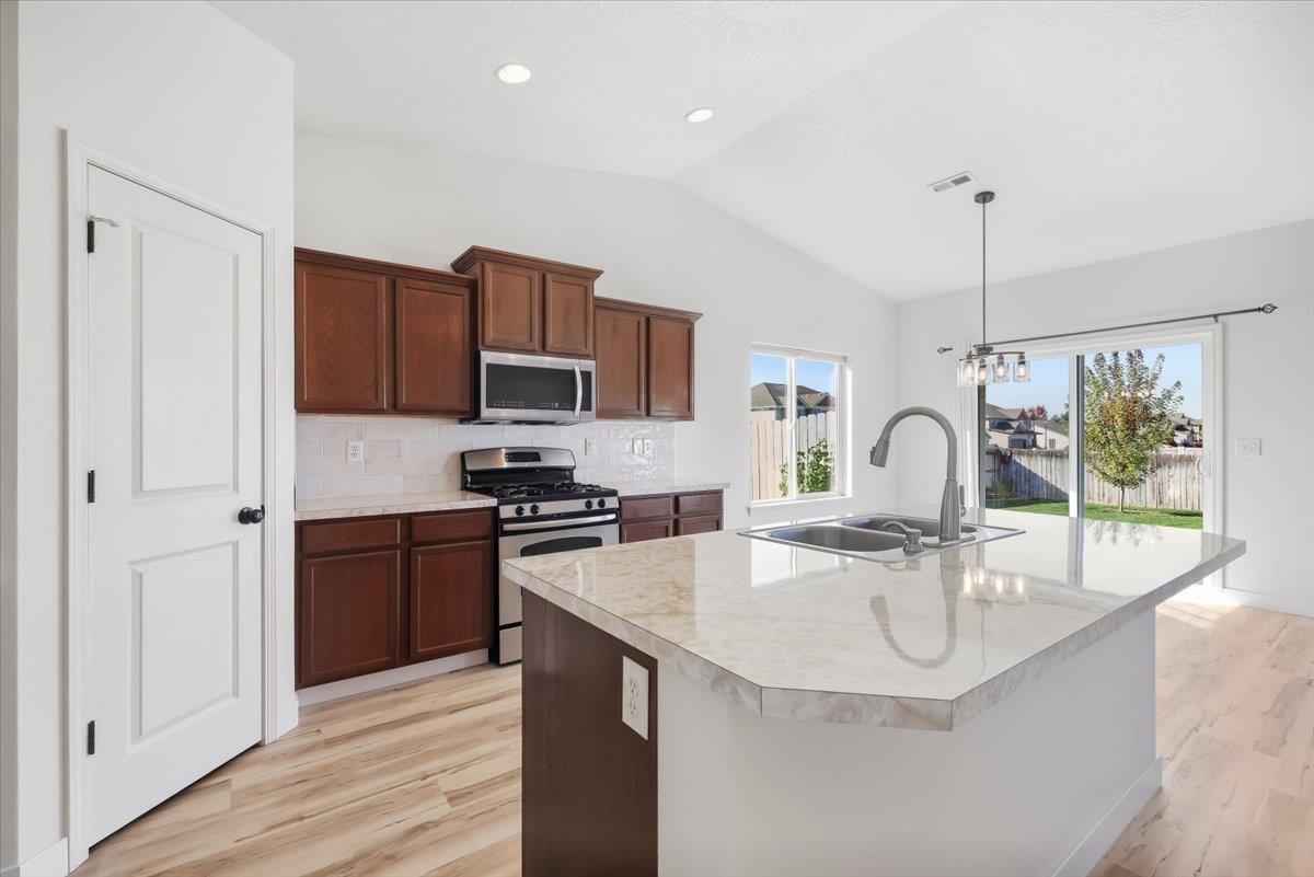 9515 North Prescott Road Spokane, WA 99208 - Photo 9 of 33 Gallery Image 9