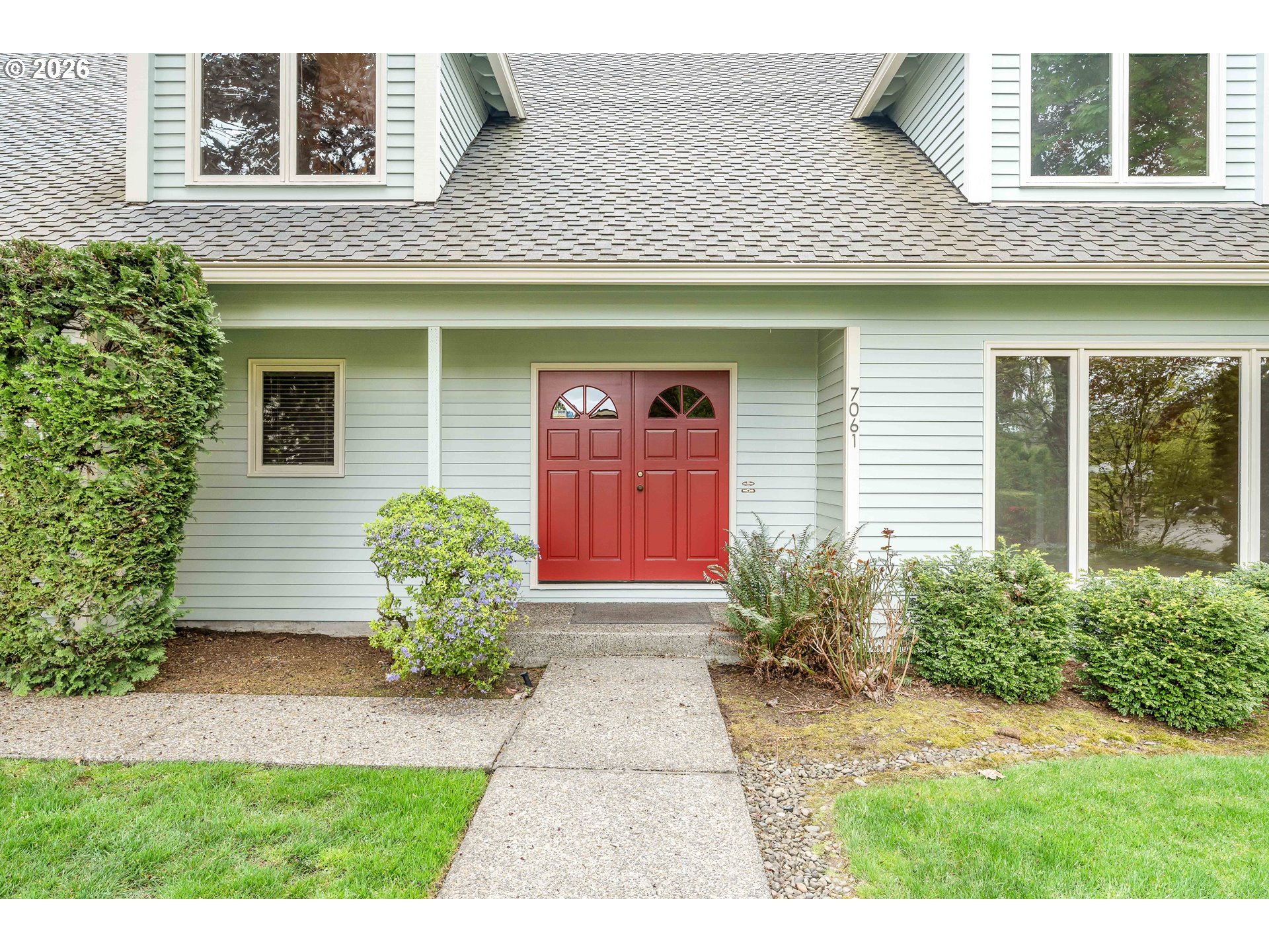 7061 Southwest Windemere Loop Portland, OR 97225 - Photo 4 of 46