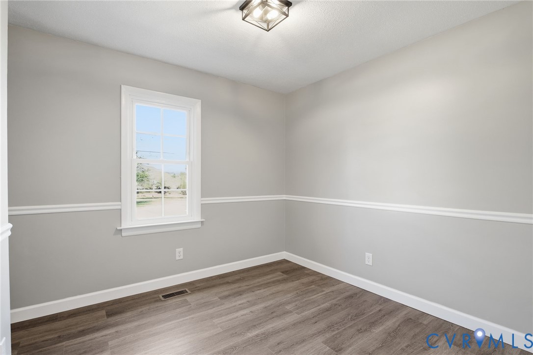 11723 Womack Road Chester, VA 23831 - Photo 14 of 33