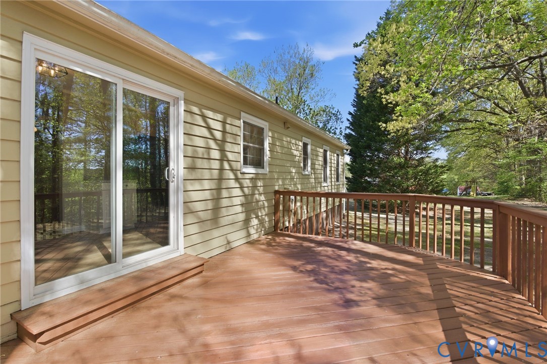 11723 Womack Road Chester, VA 23831 - Photo 23 of 33