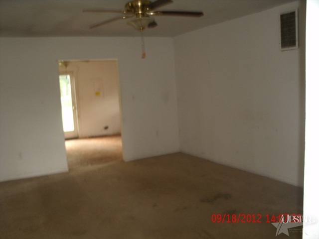716 North 12th Street Decatur, IN 46733 - Photo 6 of 8