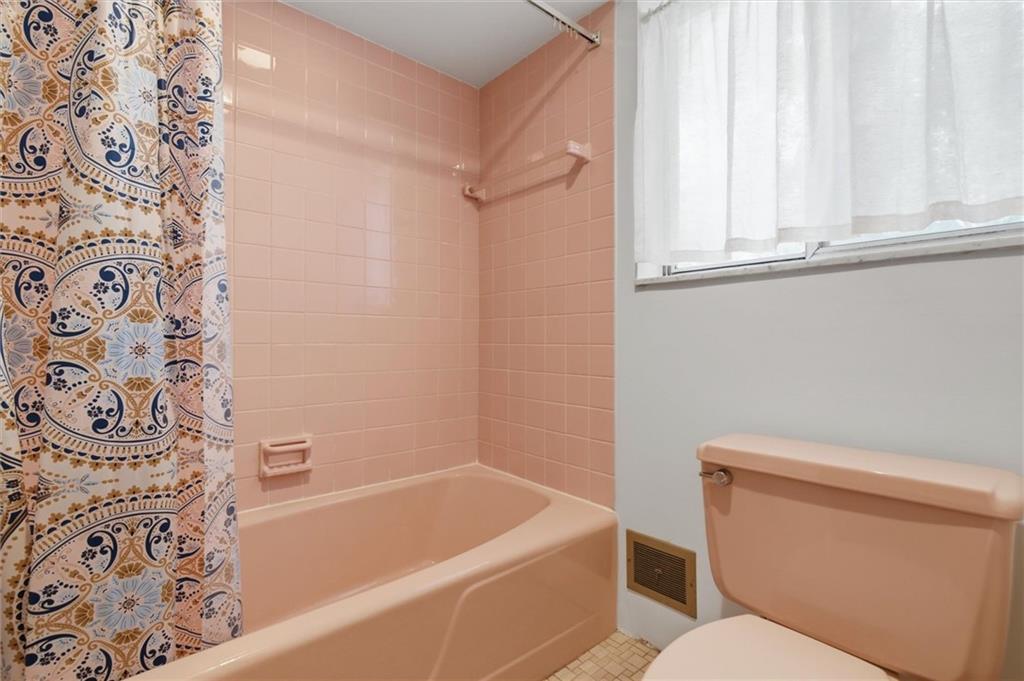 480 Herbst Manor Road Coraopolis, PA 15108 - Photo 26 of 50