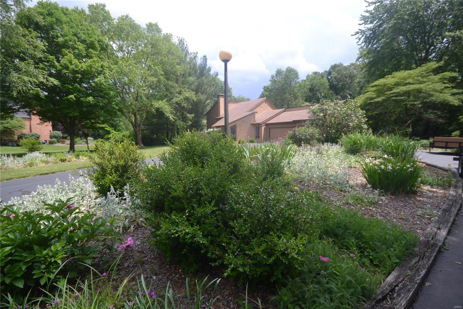 400 Covered Bridge Lane Belleville, IL 62221 - Photo 17 of 74