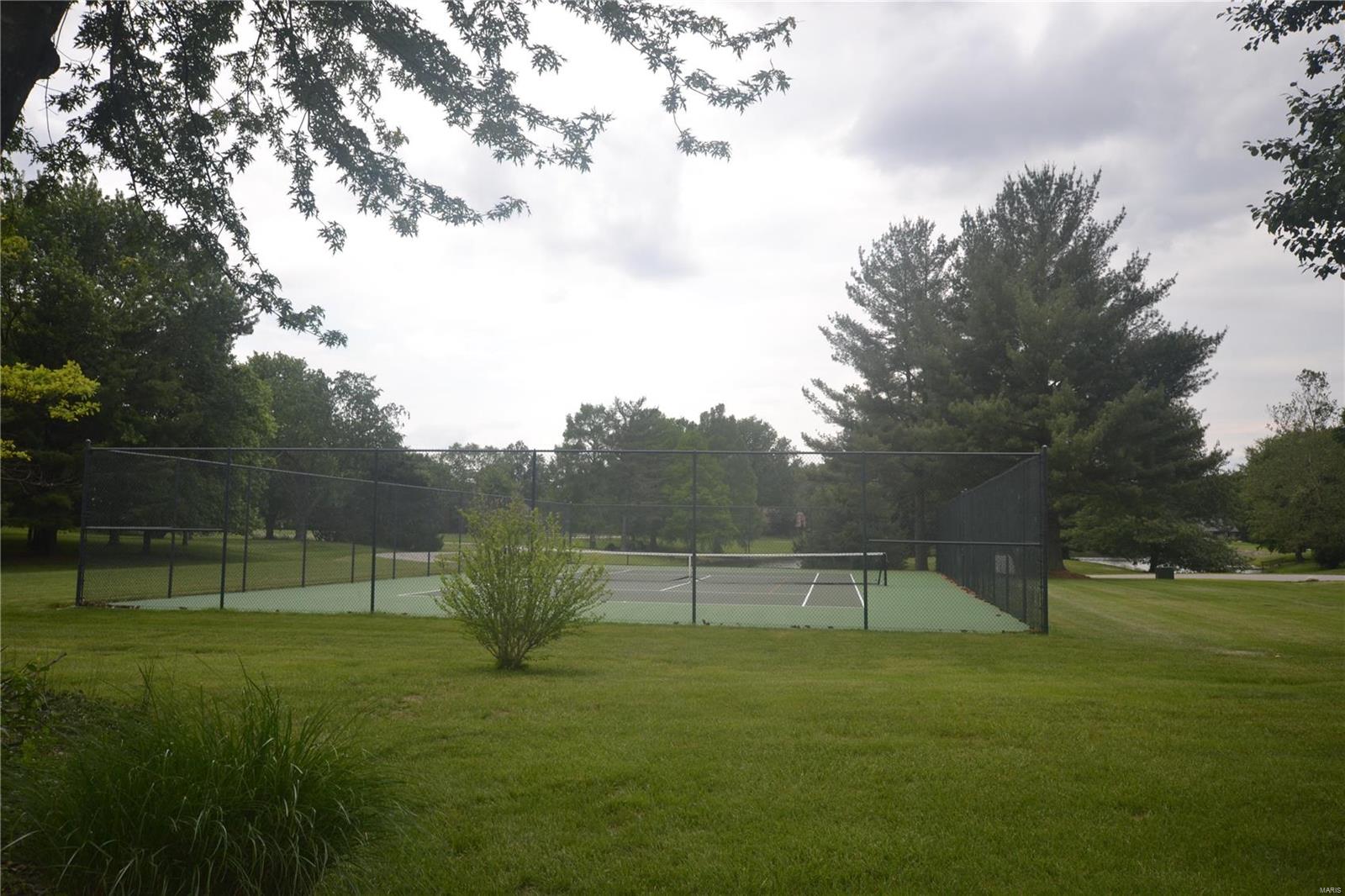 400 Covered Bridge Lane Belleville, IL 62221 - Photo 20 of 74