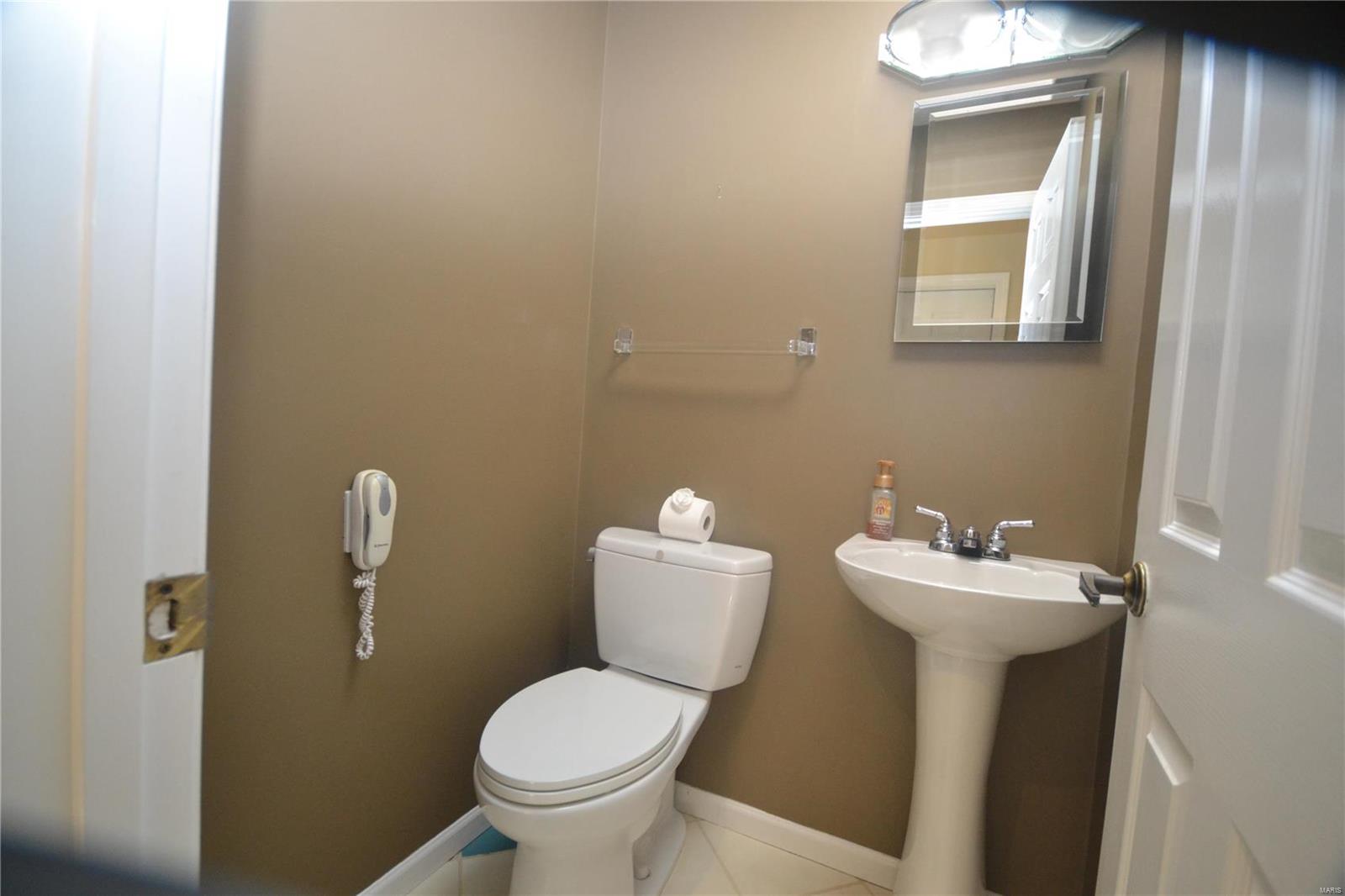 400 Covered Bridge Lane Belleville, IL 62221 - Photo 48 of 74