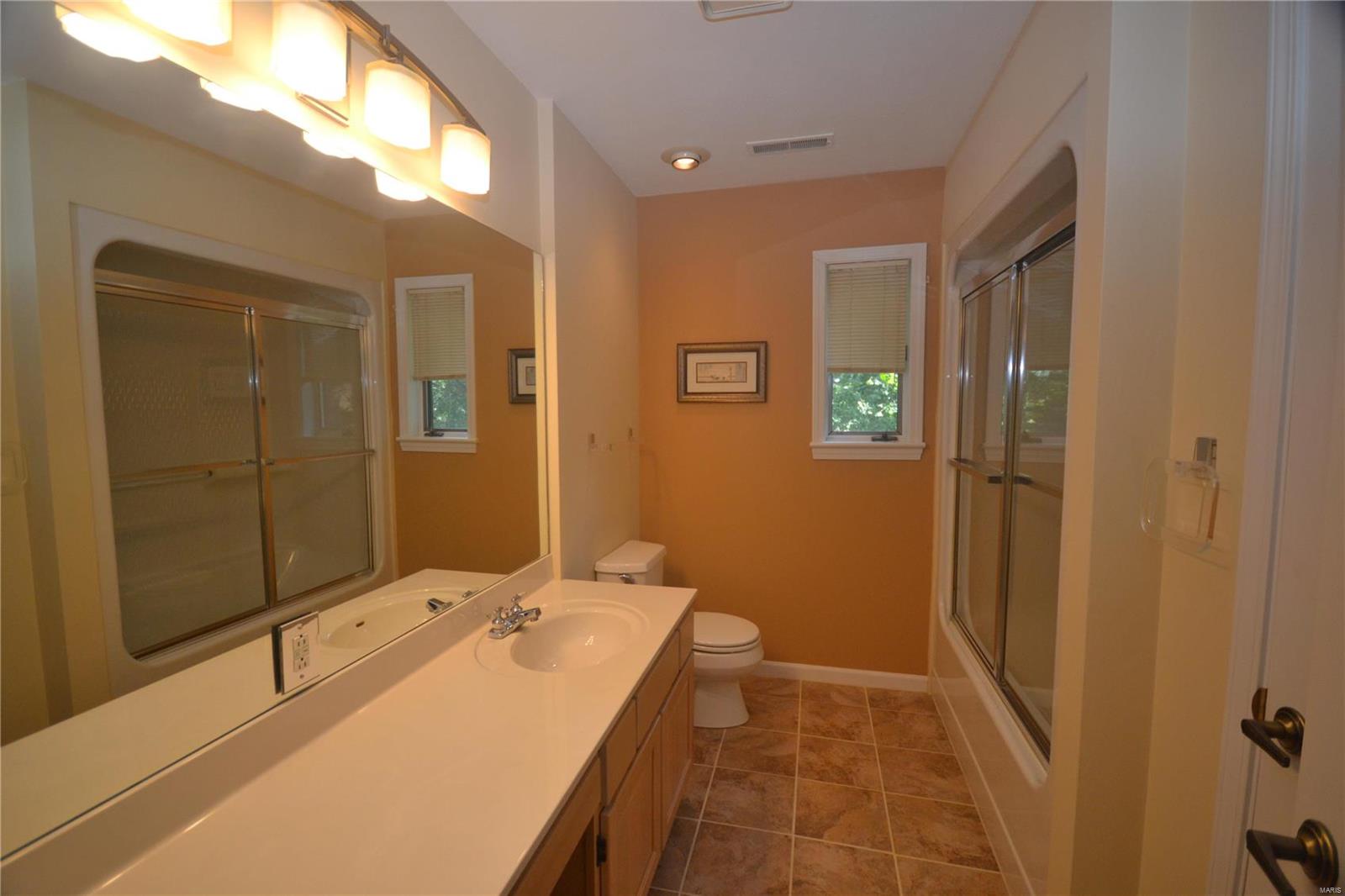 400 Covered Bridge Lane Belleville, IL 62221 - Photo 56 of 74