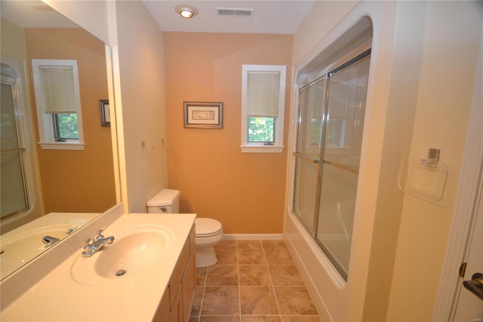 400 Covered Bridge Lane Belleville, IL 62221 - Photo 57 of 74