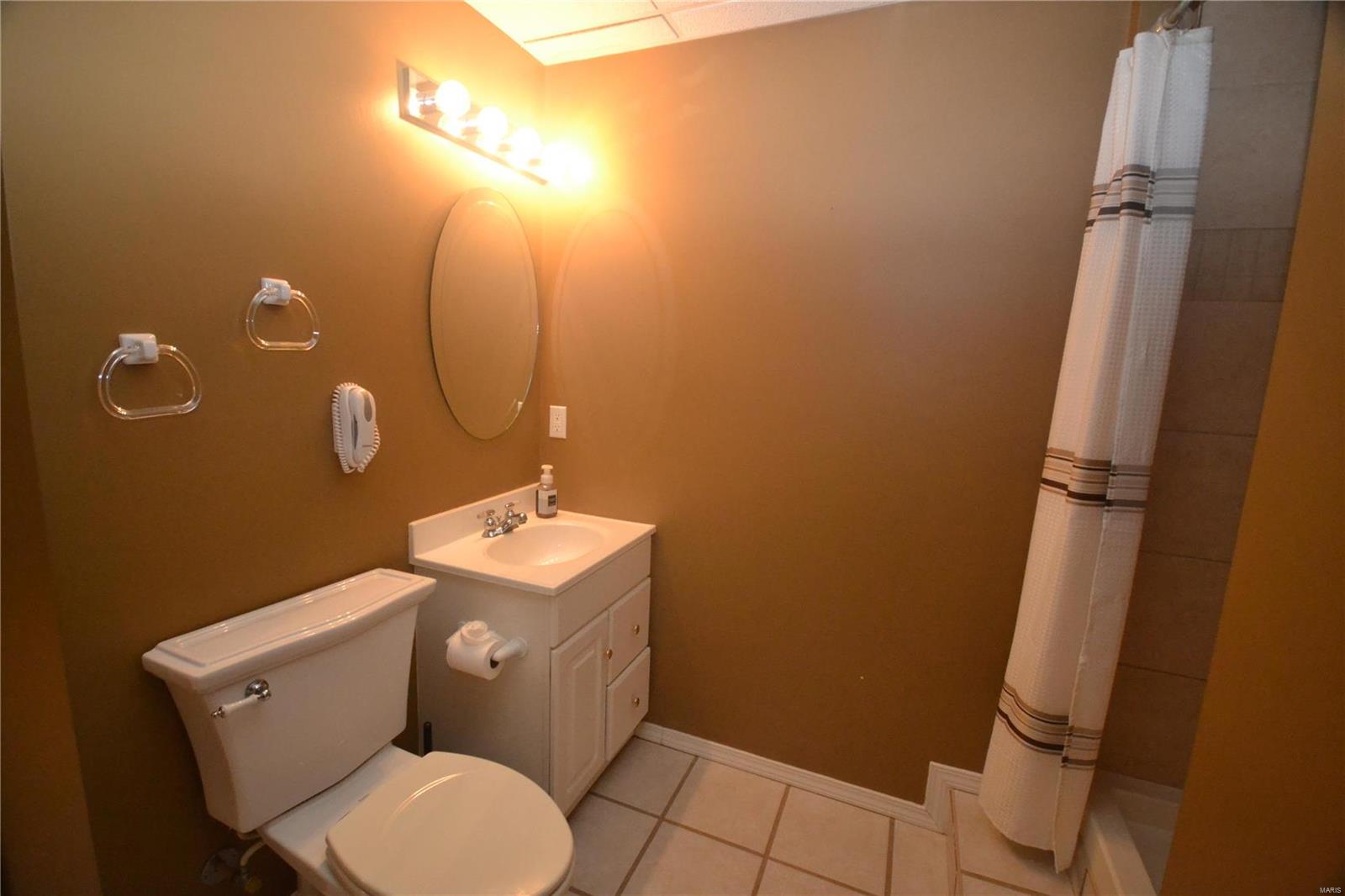 400 Covered Bridge Lane Belleville, IL 62221 - Photo 70 of 74