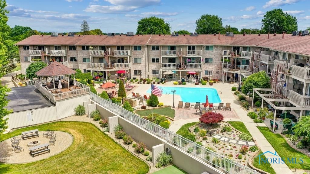 6640 Salisbury Road, Unit E205 Maumee, OH 43537 - Photo 3 of 36 Gallery Image 3
