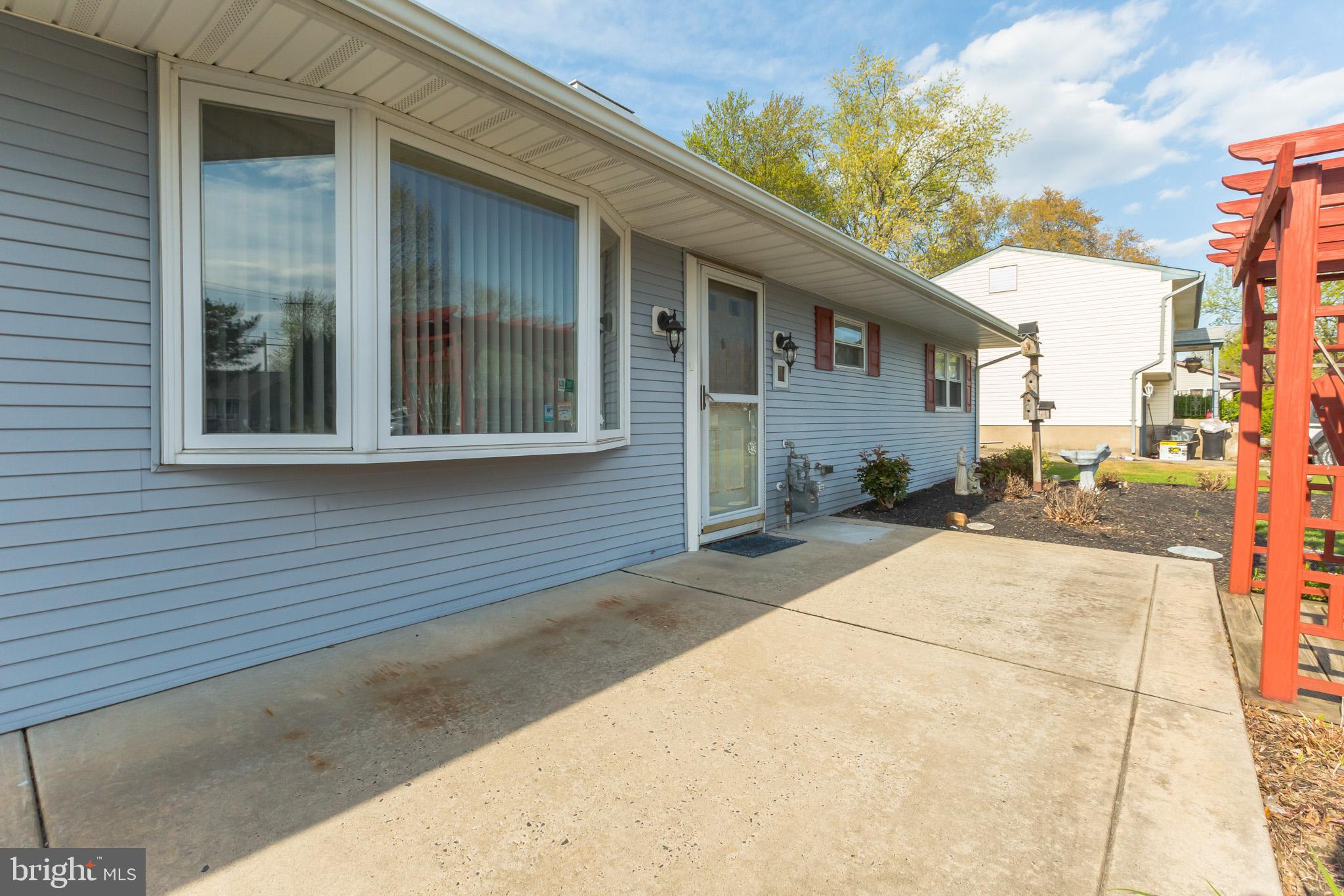 813 Glenmar Road Fairless Hills, PA 19030 - Photo 3 of 29 Gallery Image 3