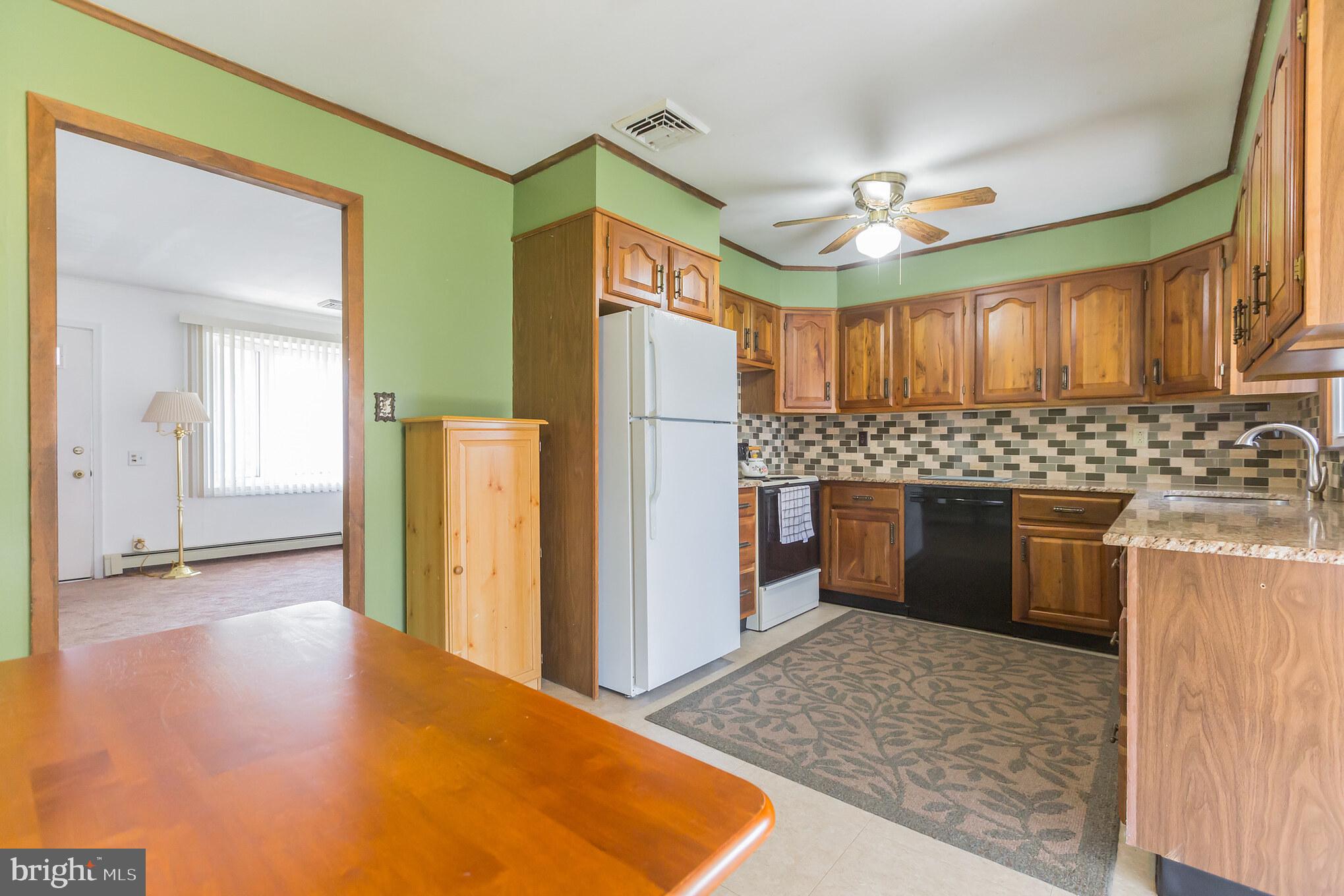 813 Glenmar Road Fairless Hills, PA 19030 - Photo 10 of 29 Gallery Image 10