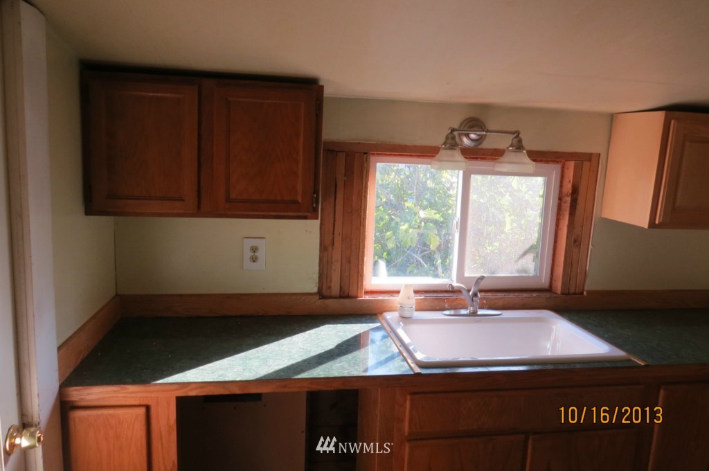 169 West Maple Street Sequim, WA 98382 - Photo 6 of 13 Gallery Image 6