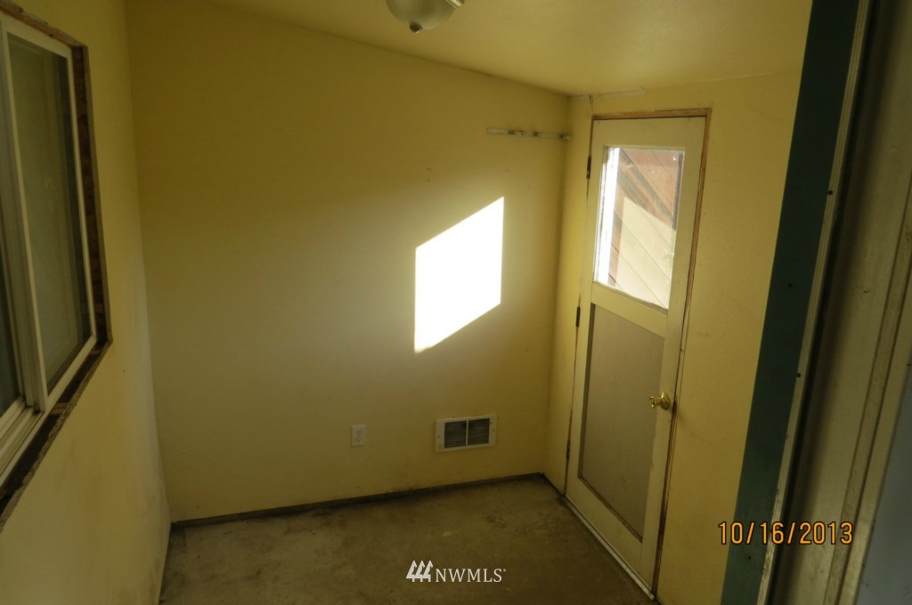 169 West Maple Street Sequim, WA 98382 - Photo 8 of 13 Gallery Image 8