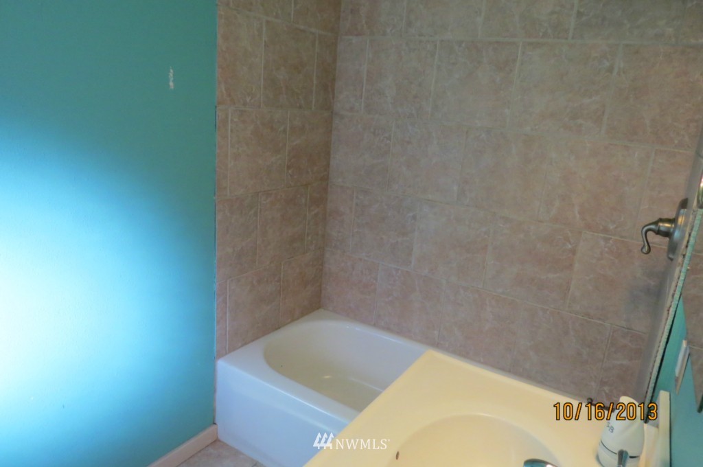 169 West Maple Street Sequim, WA 98382 - Photo 9 of 13 Gallery Image 9